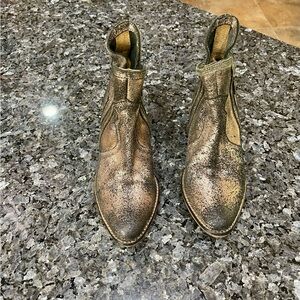 Diba True Full Steam Ankle Boots Gold and Black Leather Metallic Size 6.5